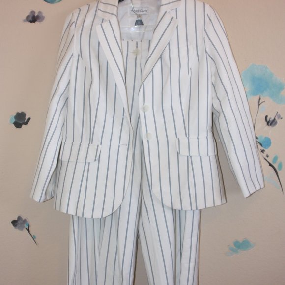 Vintage Andre Oliver Crop Pant suit - Picture 2 of 10